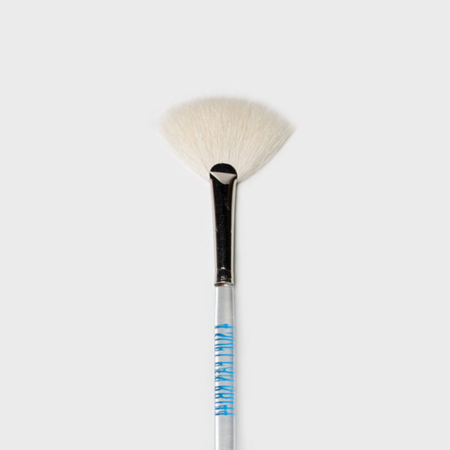RB144 #4 Soft Fan Brush